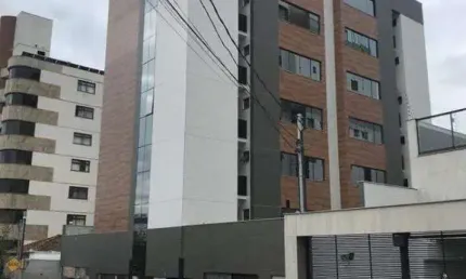 Área privativa, Prado, 3 qtos, novo, excelente localização.