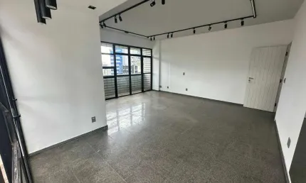 Sala comercial à venda na Avenida Álvares Cabral, Santo Agostinho, Belo Horizonte