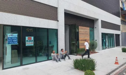 Ponto comercial para alugar na Rua Juiz de Fora, Santo Agostinho, Belo Horizonte