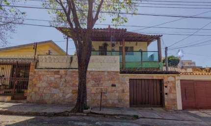 Casa com 2 quartos à venda na Rua São Lourenço, Calafate, Belo Horizonte