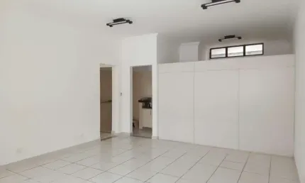 Excelente localização, área comercial 2 salas conjugadas e 2 banhos
