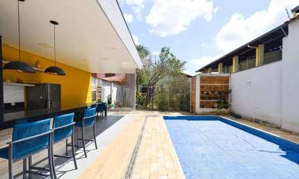 Casa com 5 quartos à venda na Rua Vicentina de Souza, Sagrada Família, Belo Horizonte