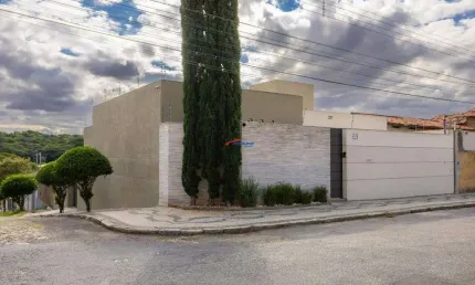 EXCELENTE CASA, 4 QUARTOS, PISCINA, HABITE-SE, SUA CASA!