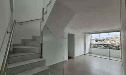 Cobertura duplex para locação, 3 quartos e 3 vagas.