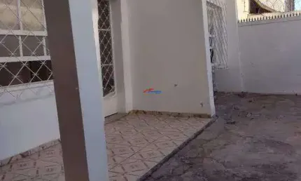 CASA PARA RESIDÊNCIA OU COMERCIAL, VENDA, RUA PLANA, 4 QTOS.