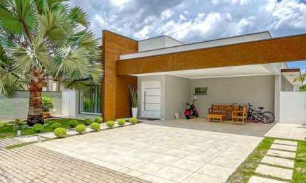 Casa térrea mobiliada à venda no Condomínio Shambala II - Atibaia/SP