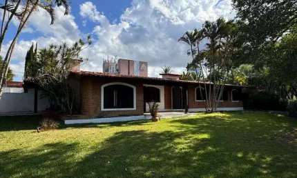 Casa para locação comercial - Vila Santista em Atibaia - 305m²