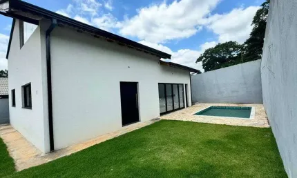 Casa com piscina à venda Estância Brasil em Atibaia - Condomínio Luz da Manhã