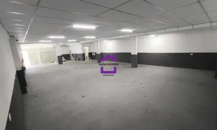 Salão (salão padrão) para locação, 5 vaga(s), 200 m²
