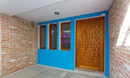 Casa (Sobrado) para Venda e Locação, 3 dorm(s), 2 suite(s), 1 vaga(s), 147 m²