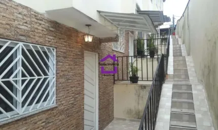 Sobrado em condomínio no bairro da penha com 3 dormitórios sendo 1 suíte, 2 vagas, 106 metros.