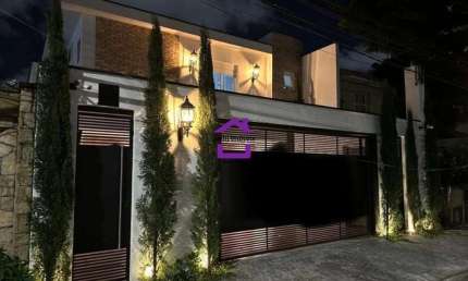 Sobrado para Venda e Locação, 4 dorms, 4 suites, 4 vagas, 600 m²