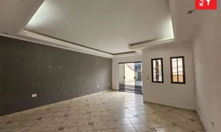 Casa com 4 quartos à venda na Professora Adélia Alves Martins, 40, Montanhão, São Bernardo do Campo por R$ 800.000