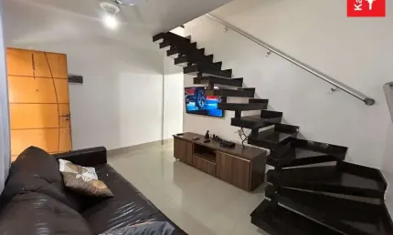 Casa com 2 quartos à venda na Rua Angelina Ronchi Martin Bianco, 18, Vila Planalto, São Bernardo do Campo por R$ 480.000