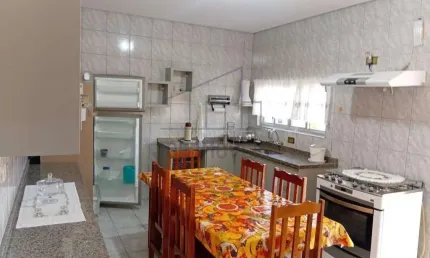 Casa Térrea para Venda em Santo André, Vila Clarice, 3 dormitórios, 1 banheiro, 2 vagas