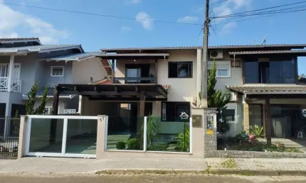 SOBRADO GEMINADO no BOM RETIRO com 3 quartos para VENDA, 131 m²
