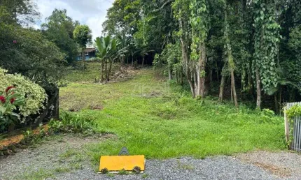 Terreno à venda na Rua Chanceler Adenauer, Glória, Joinville