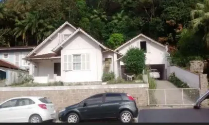 Casa com 3 quartos à venda na Rua Macaé, 97, América, Joinville
