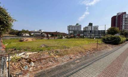 TERRENO no BOM RETIRO com 0 quartos para LOCAÇÃO, 1381 m²