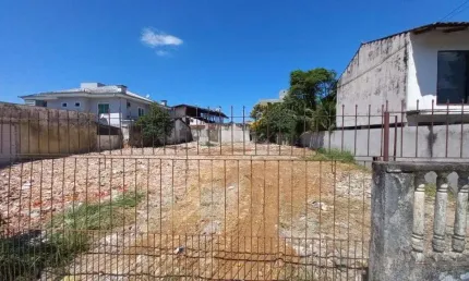 Terreno à venda na Rua Guaíra, 912, Iririú, Joinville