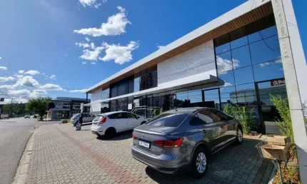 Sala comercial para alugar na Rua Max Colin, 1155, América, Joinville