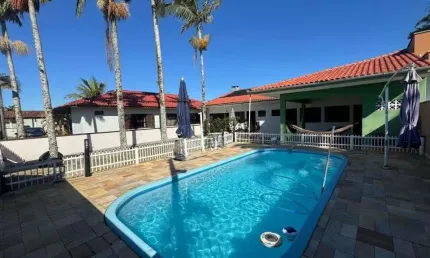 CASA no PRAIA DO ERVINO com 6 quartos para VENDA, 480 m²