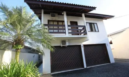 SOBRADO no SAGUAÇÚ com 6 quartos para VENDA, 265 m²