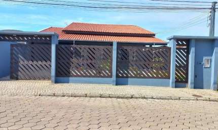 CASA no GUANABARA com 3 quartos para LOCAÇÃO, 230 m²