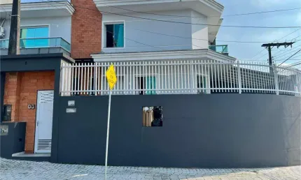 SOBRADO GEMINADO no GLÓRIA com 3 quartos para VENDA, 140 m²