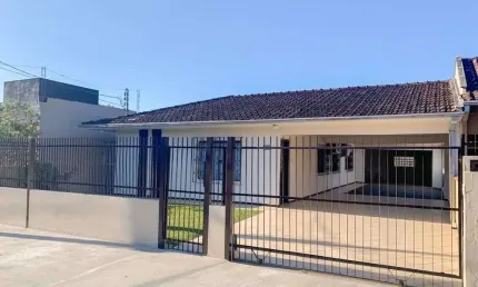 Casa com 3 quartos à venda na Rua Araguaia, 179, Guanabara, Joinville