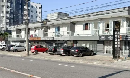 Sala comercial para alugar na Rua Papa João XXIII, 70, Iririú, Joinville