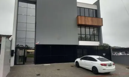 Sala comercial para alugar na Rua Evaristo da Veiga, 424, Glória, Joinville