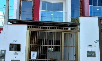 CASA no PETRÓPOLIS com 2 quartos para LOCAÇÃO, 68 m²