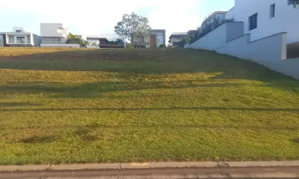 Sem vizinhos de frente! terreno 473m² no alphaville nova esplanada 4