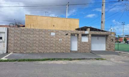 Casa com 6 quartos à venda na Rua Gaudioso Carvalho, 124, Floresta, Fortaleza