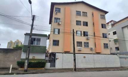 Excelente Apartamento com  92m2, 03 Quartos no Presidente Kennedy - Fortaleza - CE