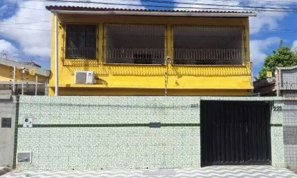 Excelente casa duplex com 04 quartos no monte castelo