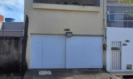 Excelente casa duplex com 04 quartos no álvaro weyne