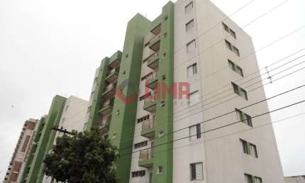 EXCELENTE APARTAMENTO NO EDIFÍCIO GUARAPARI PARA LOCAÇÃO OU VENDA COM DOIS DORMITÓRIOS E UMA VAGA DE GARAGEM