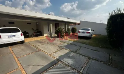 Excelente Casa Zona Sul de Bauru para uso Residencial ou Comercial - Terreno de 518 m² - Bauru/SP