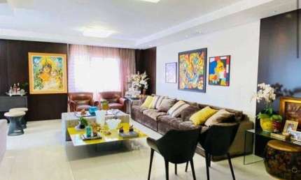 Apartamento com 3 suítes sendo 1 master - Edifício Beverly Hills - Bairro Popular - Próximo da Praça