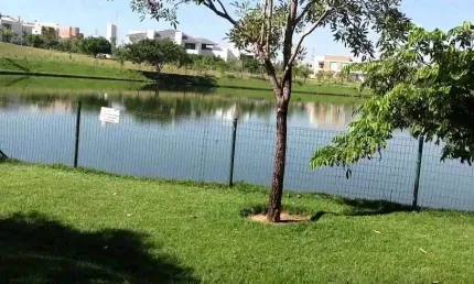 Lote no condomínio Alphaville - Jardim Itália - Próximo do Parque Tia Nair e Jardim das Américas
