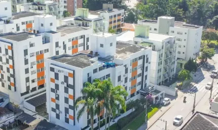 Apartamento com 2 quartos à venda na Rua Capitão Romualdo de Barros, 965, Carvoeira, Florianópolis por R$ 490.000