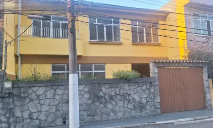 Vendo Excelente Casa Duplex  3 quartos,1 Suite  Condomínio Fechado – Taquara