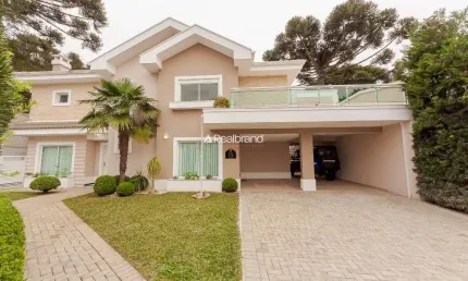 Casa de luxo com 4 dormitorios e area de lazer completa em Santa Felicidade, Curitiba