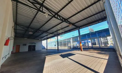 Salão comercial para Locação no Bairro Vila Seixas, em Ribeirão Preto