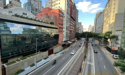 Galpão / Depósito / Armazém em Bela Vista  -  São Paulo