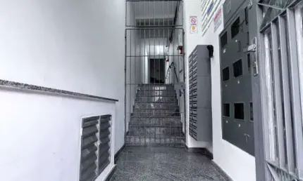 Sala comercial para alugar na Rua Tuiuti, Tatuapé, São Paulo