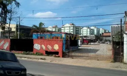 Terreno à venda na Avenida Souza Ramos, Guaianases, São Paulo
