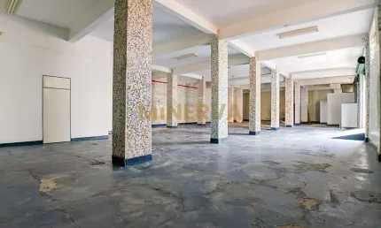 Loja/Salão em Vila São Geraldo - São Paulo, SP por 1800000